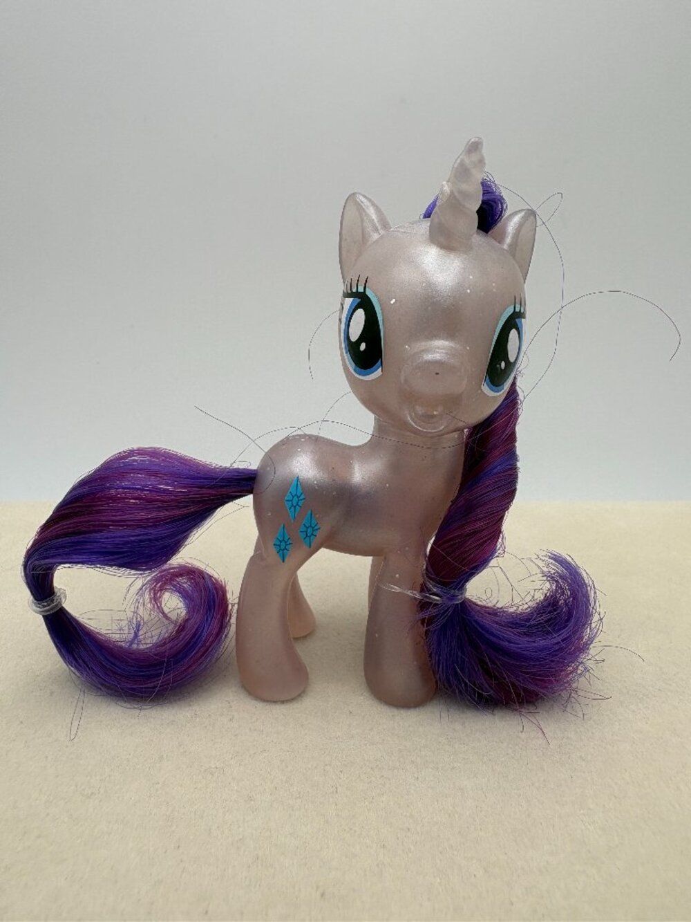 My Little Pony (MLP) Rarity Pearlescent G4 2016 3.5" (MLP: LT3-26)